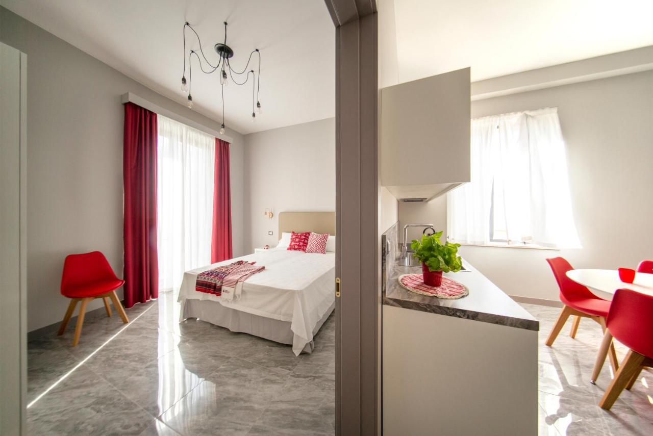 Palazzo Novecento Apartment Margherita Di Savoia Exterior photo